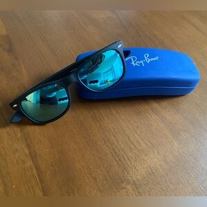 New Kids Ray-Ban Wayfarer Sunglasses